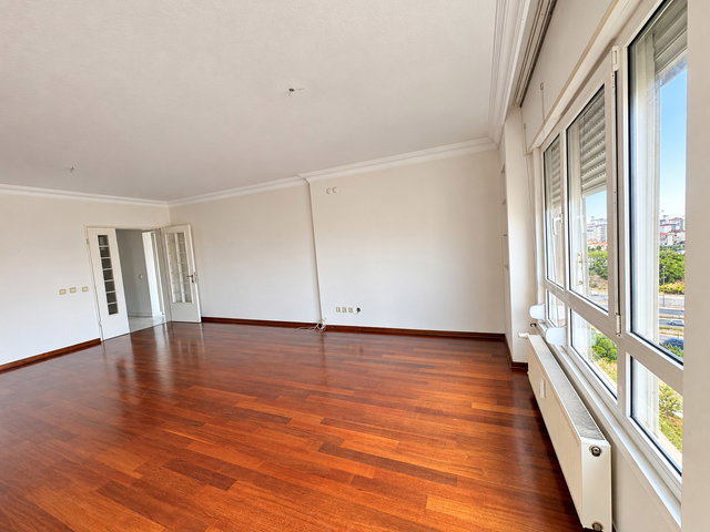 ATAŞEHİR GARDENYA 2 SİTESİ’NDE FIRSAT KİRALIK 3,5+1 DAİRE