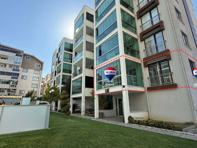 REMAX BEYAZ GEÇİTTE HAVUZLU SİTE İÇİNDE 3+1 BAKIMLI LÜKS DAİRE