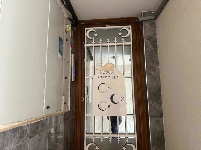 TORBALI KENT MERKEZİNDE NEZİH MAHALLEDE SATILIK GENİŞ 1+1