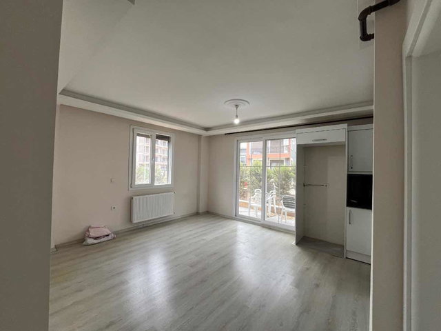 ÇOLAK IBRAHIM BEY MAHALLESI SITE IÇERISINDE BAHÇE KULLANIMLI 2+1 KIRALIK DAİRE