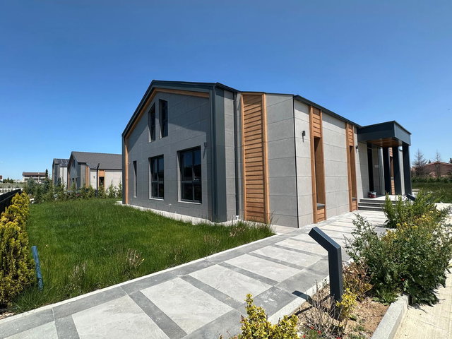 GÖLBAŞI BALLIKPINAR AYKACH KONAKLARI 6+1 400M2 VİLLA