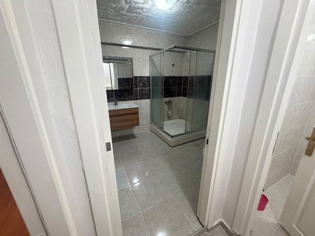 BAHÇELIEVLER SOĞANLI DA 2+1 KIRALIK BOŞ DAIRE