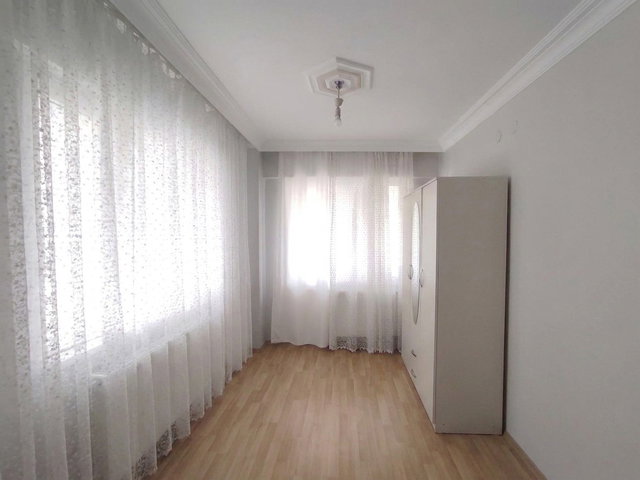 AVCILAR’DA 2+1 BULVARIN HEMEN YANINDA ACİİLL  SATILIK 2 + 1 DAIRE