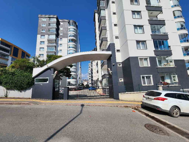 RE/MAX CAN ÖZKOKU'DAN ATAKENT LAVİNİA SİTESİNDE KİRALIK 3+1