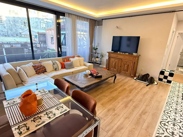 BEŞÇEŞMELERDE YENİ BİNADA GENİŞ VE FERAH NET 52 M2 SATILIK 1+1 DAİRE