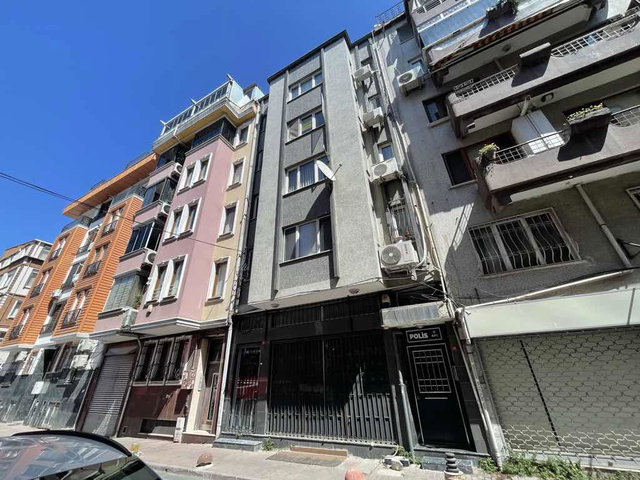 AKDENİZ CADDESİ 3+1 ASANSÖRLÜ BOŞ GENİŞ DAİRE