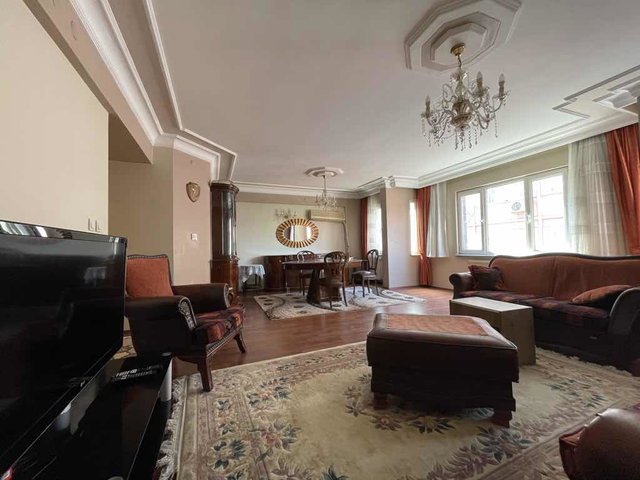 AKDENİZ CADDESİ 3+1 ASANSÖRLÜ BOŞ GENİŞ DAİRE