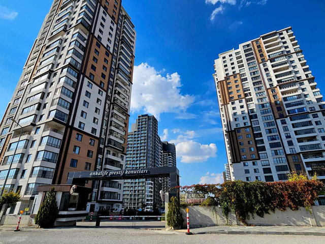 YAŞAMKENT ANKA LIFE PRESTİJ KONUTLARI’NDA SATILIK  5+1 DAİRE