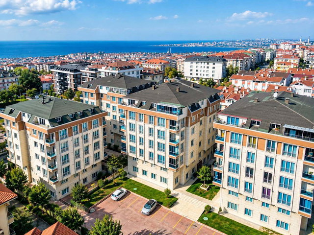 BEYLİKDÜZÜ KOLEJLER BÖLGESİNDE SATILIK 2+1 DAİRE