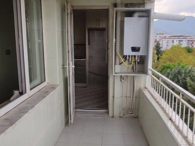 REMAX MODEL DEN SERVERGAZI BAŞAK HEYKELINE YAKIN  2+1 KIRALIK DAIRE