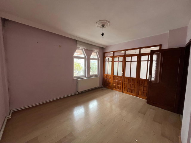 RE/MAX İNCİ'DEN ÜÇPINAR YOLU ÜZERİNDE KİRALIK 3+1 DAİRE