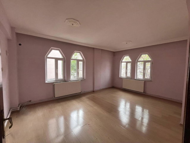 RE/MAX İNCİ'DEN ÜÇPINAR YOLU ÜZERİNDE KİRALIK 3+1 DAİRE
