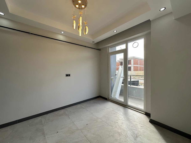 BAŞİSKELE PAŞADAĞ'DA BAHÇE KULLANIMLI SIFIR DAİRE