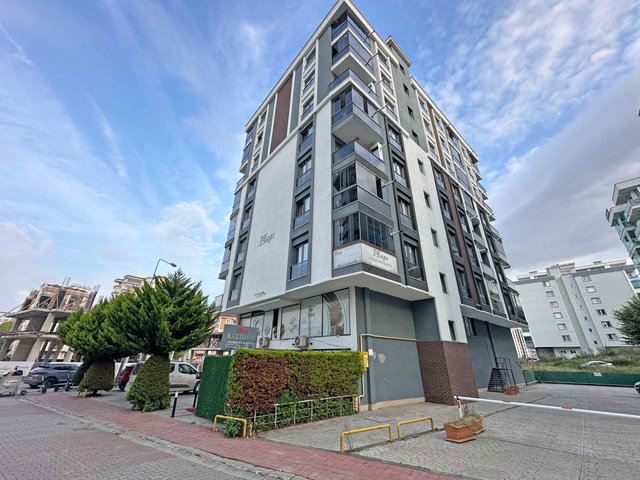 ATAKUM YENİMAHALLEDE TRAMVAYA 150 M EŞYALI 1+1 DAİRE