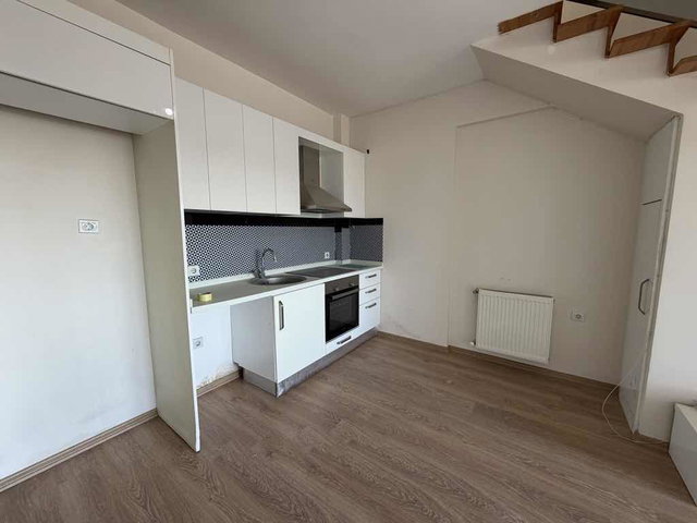 REMAX ARMA’DAN HAVUZLU SİTEDE KİRALIK 3+1 DUBLEKS DAİRE