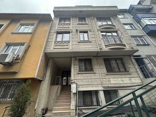 EYÜP SULTANA YÜRÜME MESAFESİNDE 4+1 TERS DUBLEKS