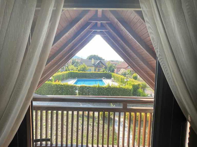 SAPANCA’DA SİTE İÇİNDE EŞYALI 3+1 BAHÇE KATI VİLLA | KREDİYE UYGUN