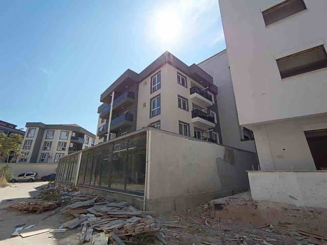 MENEMEN SEYREK’TE BAKIRÇAY ÜNIVERSITESI YAKINI, SIFIR EŞYALI 1+1 KIRALIK