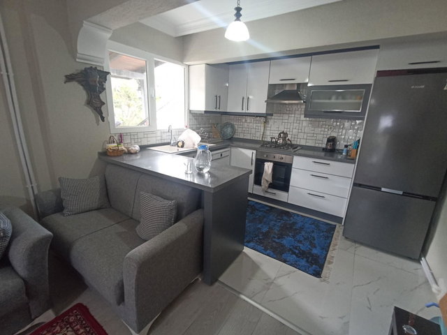 YENİŞAKRAN BOZBURUNDA  7+1, 3 KATLI, 210 M² BRÜT SATILIK VİLLA