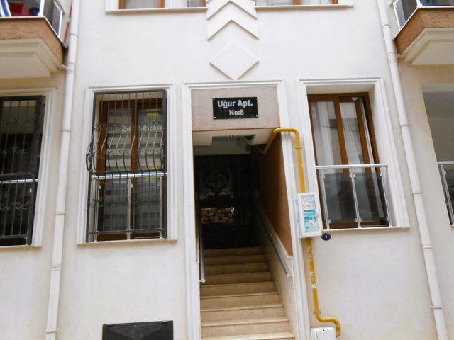 DEMIRKÖPRÜ IZBANA -ORDU CAD-CIHAT KORA LIS. YAKIN KIRALIK 2+1 DAIRE