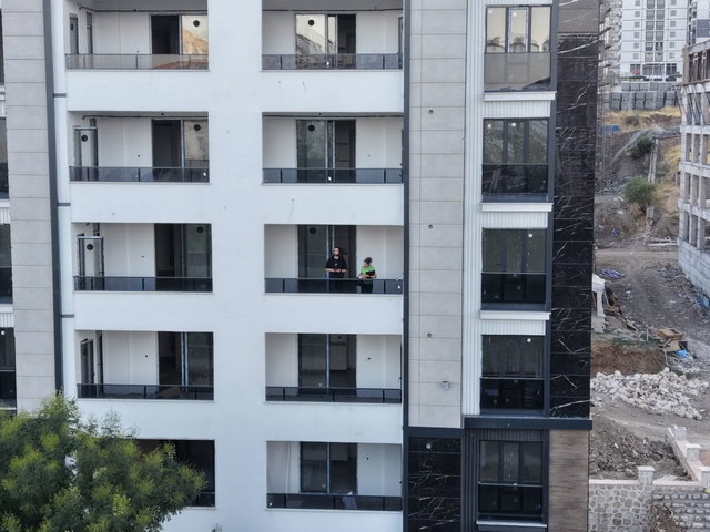 RE/MAX DEĞİŞİM’DEN CUMHURİYET’TE EMSALSİZ 3+1 SIFIR LÜKS DAİRE