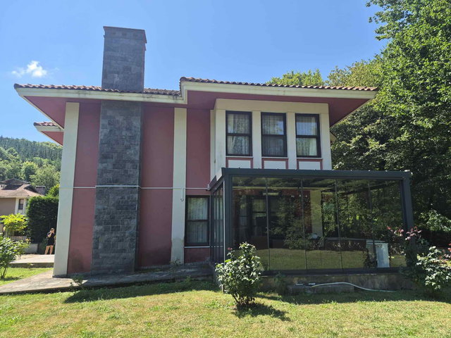 REMAX DREAM KANDIRA'DA DOĞA VE DENİZİ BULUŞTURAN SATILIK VİLLA