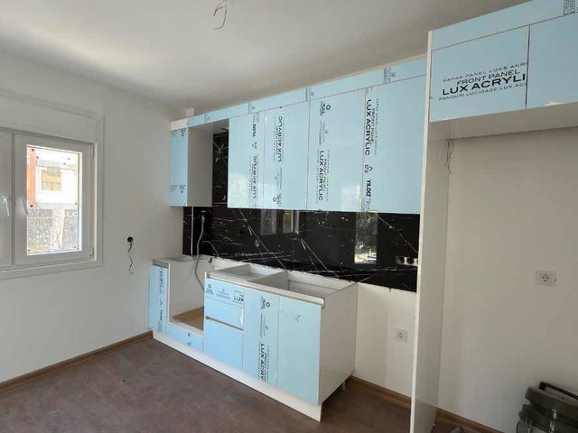 KARTAL KARLIKTEPE 2+1 SATILIK CADDE ÜSTÜ DAIRE