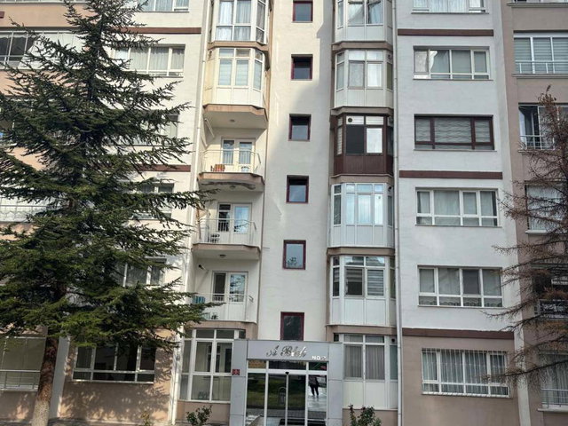 ERYAMAN METROMALL KARŞISI, METROYA YAKIN 2+1 SATILIK DAIRE