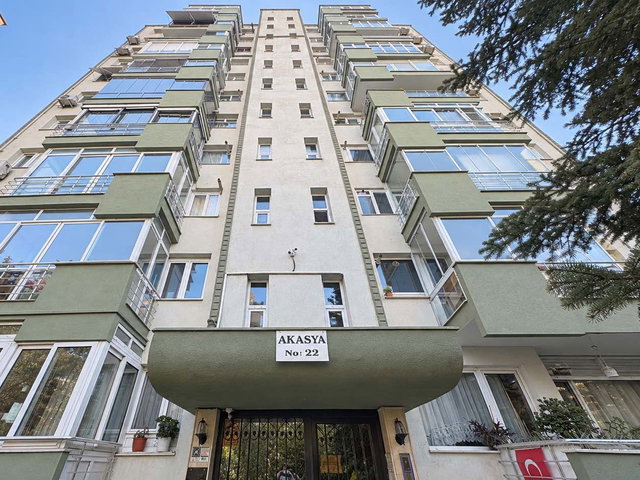 KOZYATAĞI OYAK B SİTESİNDE | BOŞ VE BAKIMLI 3+1 | SATILIK DAİRE