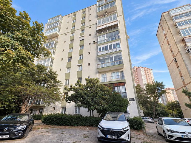 KOZYATAĞI OYAK B SİTESİNDE | BOŞ VE BAKIMLI 3+1 | SATILIK DAİRE