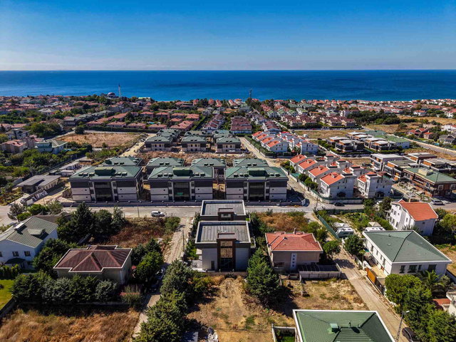 BÜYÜKÇEKMECE GÜZELCEDE DENIZ MANZARALI ÖZEL TASARIM 6+2 VILLA