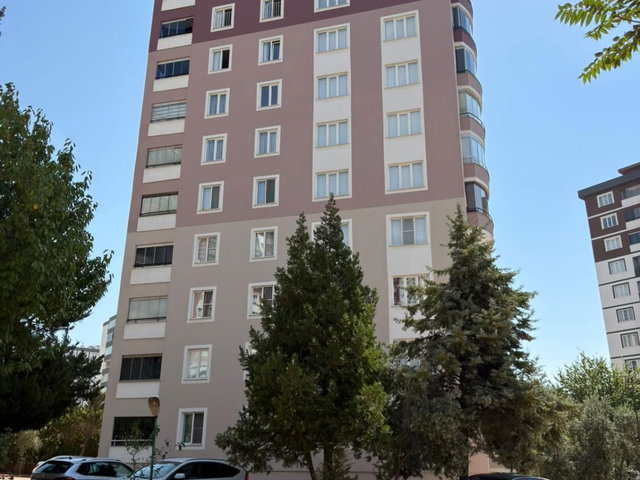 RE/MAX EDE'DEN | YAĞMUR SİTESİNDE KİRALIK 5+1 DAİRE