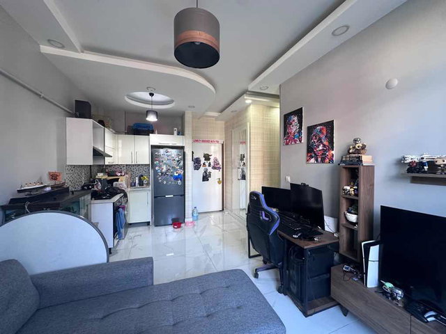 KARCİTY SİTESİNDE TEMİZ 1+1 BAHÇE KULLANIMLI SATILIK DAİRE