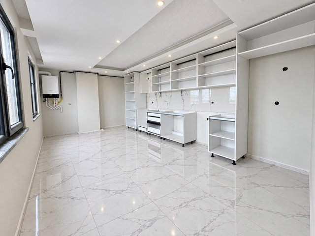 ÇAYIROVA İNÖNÜ’DE DENİZ MANZARALI ASANSÖRLÜ LÜSK 2+1 DAİRE