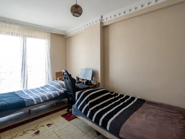 AVCILAR MERKEZ’DE ASANSÖRLÜ BİNADA ACİL SATILIK 2 + 1 DAŞRE