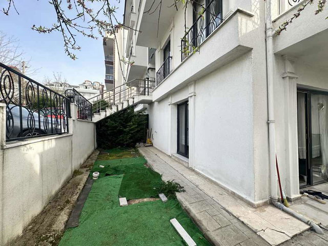 İZMİT BAĞÇEŞMEDE KULLANIŞLI BAHÇE DUBLEKS
 2+1 EŞYALI DAİRE
