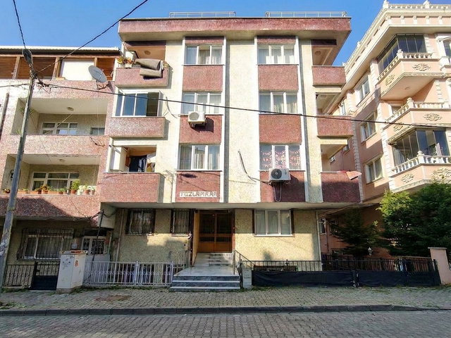 AVCILAR’DA GÜNEY CEPHELİ, BALKONLU 1+1 | KİRACILI | KREDİYE UYGUN
