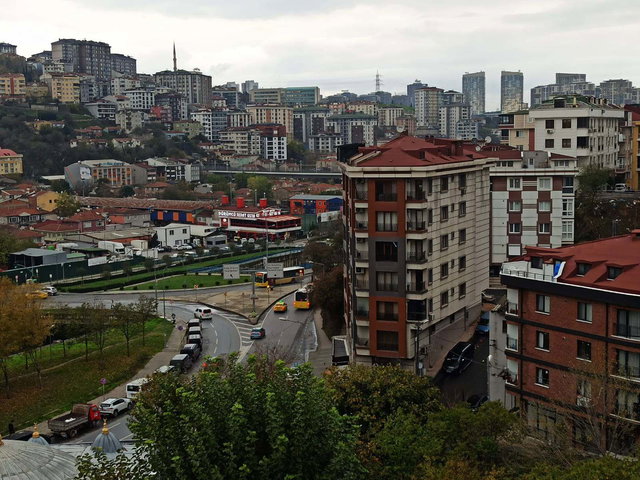 ALIBEYKÖY MERKEZDE KIRALIK DAIRE ÇATI KATI 1+1 YENI BINA 2017 YAPIMI