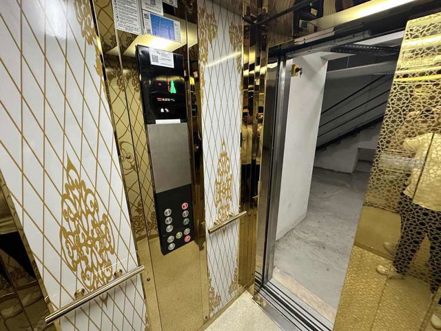 İZMİT MERKEZDE 2+1 ASANSÖR VE OTOPARKLI SATILIK DAİRE