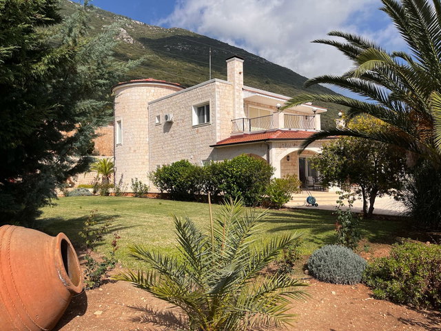 KAŞ YENİKÖYDE SARAY YAVRUSU 5+1 FULL EŞYALI MÜSTAKİL VİLLA