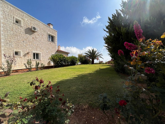KAŞ YENİKÖYDE SARAY YAVRUSU 5+1 FULL EŞYALI MÜSTAKİL VİLLA