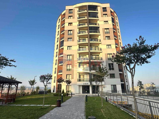 İZMİT TUANA EVLERİ 3.ETAPTA

 3+1 ARAKAT EBEVEYN BANYOLU SATILIK DAİRE