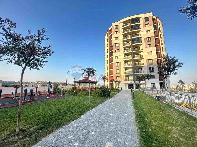 İZMİT TUANA EVLERİ 3.ETAPTA

 3+1 ARAKAT EBEVEYN BANYOLU SATILIK DAİRE