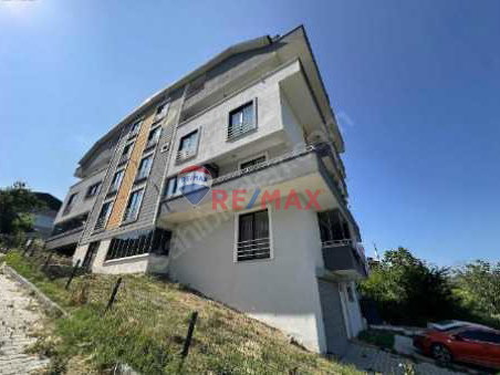 İZMİT KURU ÇEŞMEDE 3+1 ASANSÖRLÜ SIFIR DAİRE