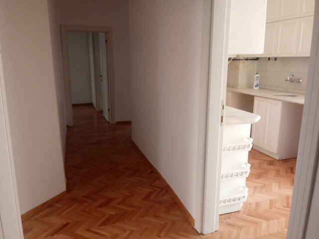 MUTLUKENT MAKİŞ KAMELYA SİTESİNDE KOMPLE YENİLENMİŞ 3+1 SATILIK DAIRE