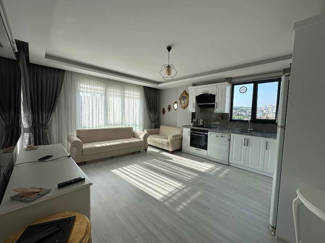 BARUTHANE MAHALLESİ'NDE SATILIK 2+1 ARAKAT DAİRE