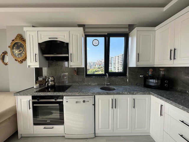 BARUTHANE MAHALLESİ'NDE SATILIK 2+1 ARAKAT DAİRE