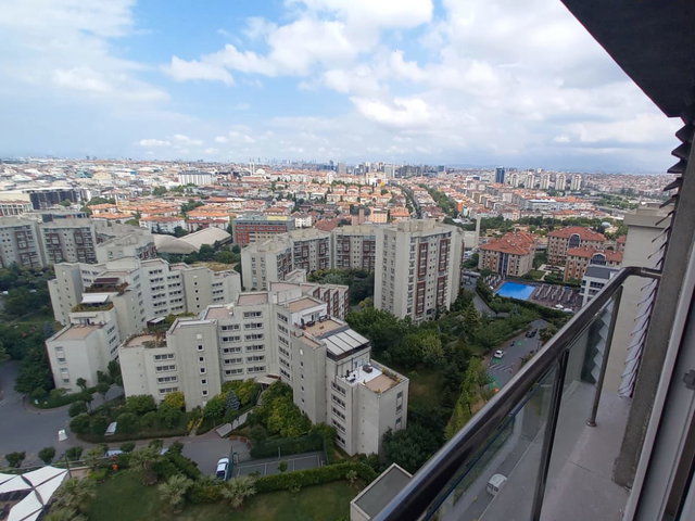 AĞAOĞLU MY CITY'DE ŞEREFIYELI KAPALI MUTFAKLI 3+1 KIRALIK DAIRE
