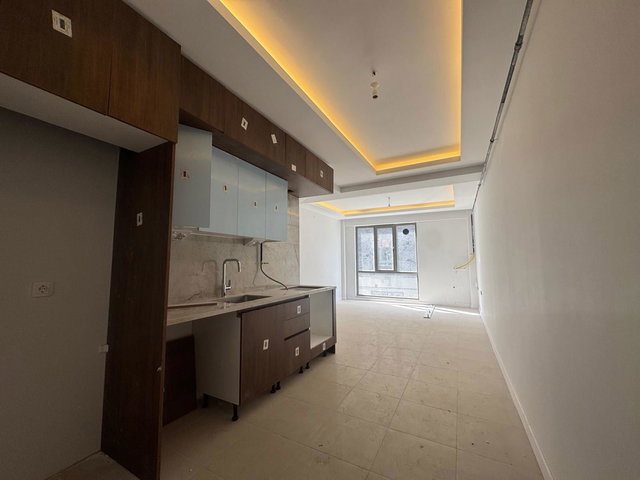 REMAX DREAM'DEN ÜNİVERSİTEYE YAKIN 1+1 SIFIR KİRALIK LÜX DAİRE