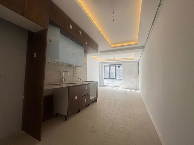 REMAX DREAM'DEN ÜNİVERSİTEYE YAKIN 1+1 SIFIR KİRALIK LÜX DAİRE